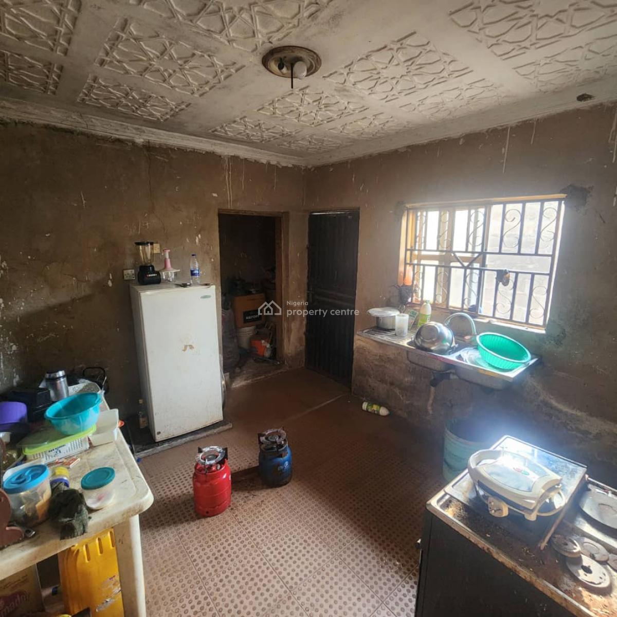 4 Bedroom Bungalow, Yawiri, Akobo Ojurin, Akobo, Ibadan, Oyo, Detached Bungalow for Sale