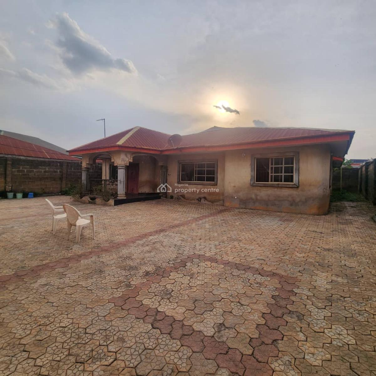 4 Bedroom Bungalow, Yawiri, Akobo Ojurin, Akobo, Ibadan, Oyo, Detached Bungalow for Sale