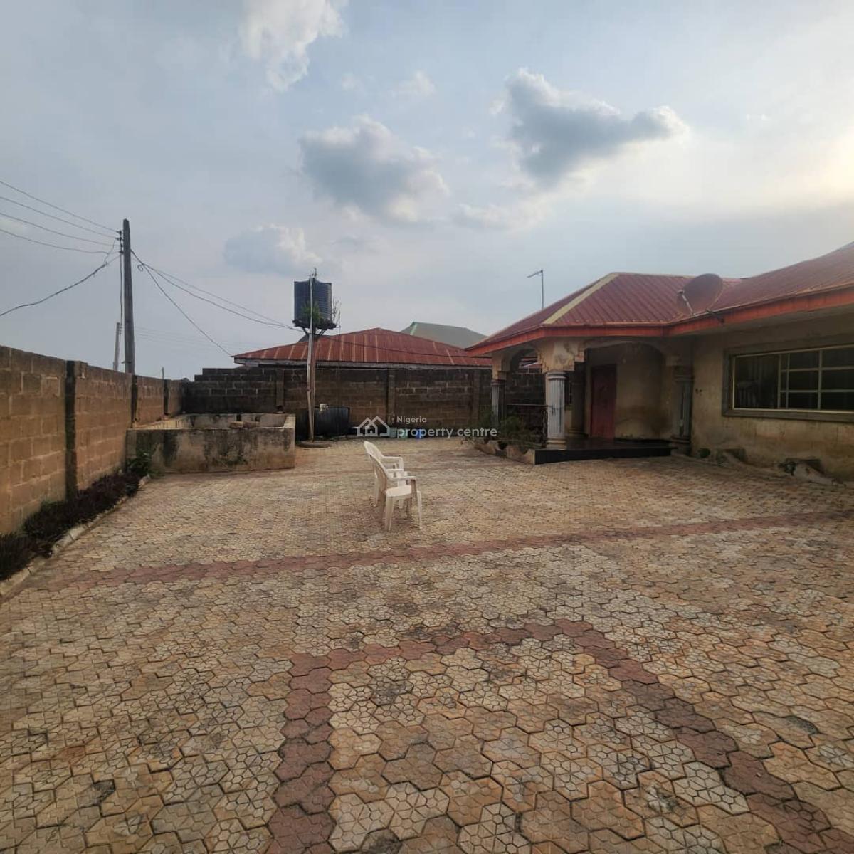 4 Bedroom Bungalow, Yawiri, Akobo Ojurin, Akobo, Ibadan, Oyo, Detached Bungalow for Sale