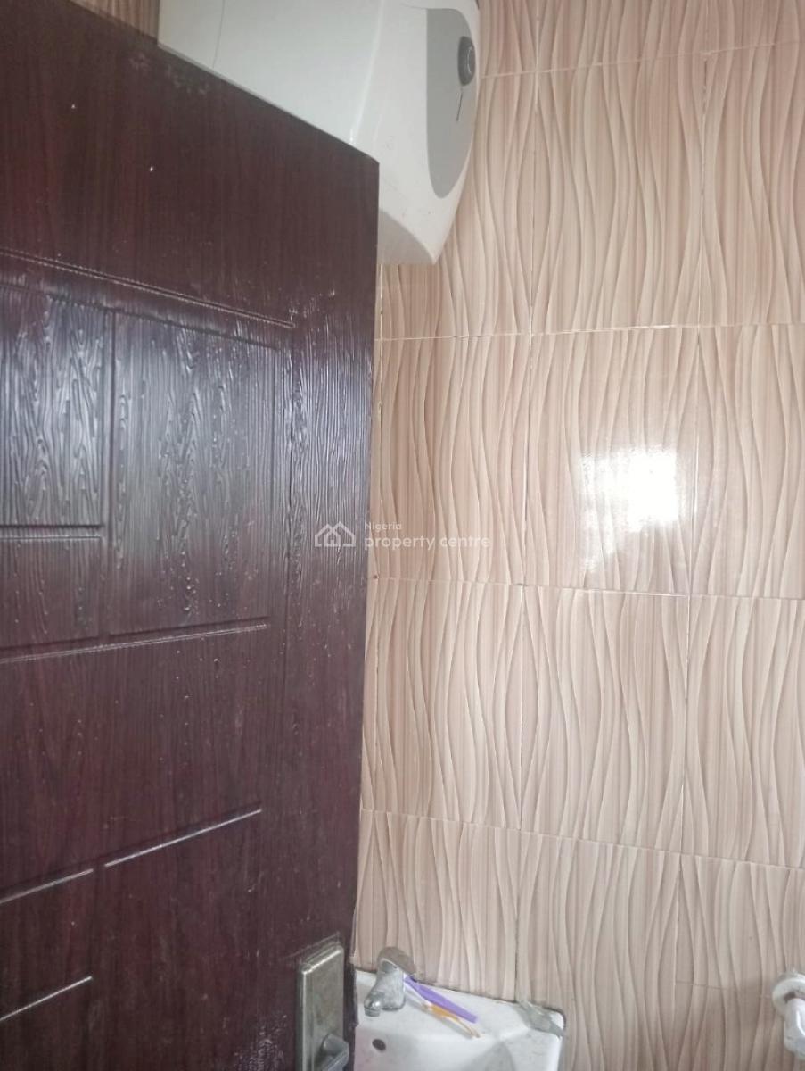 Luxury 2 Bedroom Apartment, Olowora Omole Extension, Omole Phase 2, Ikeja, Lagos, Flat / Apartment for Rent