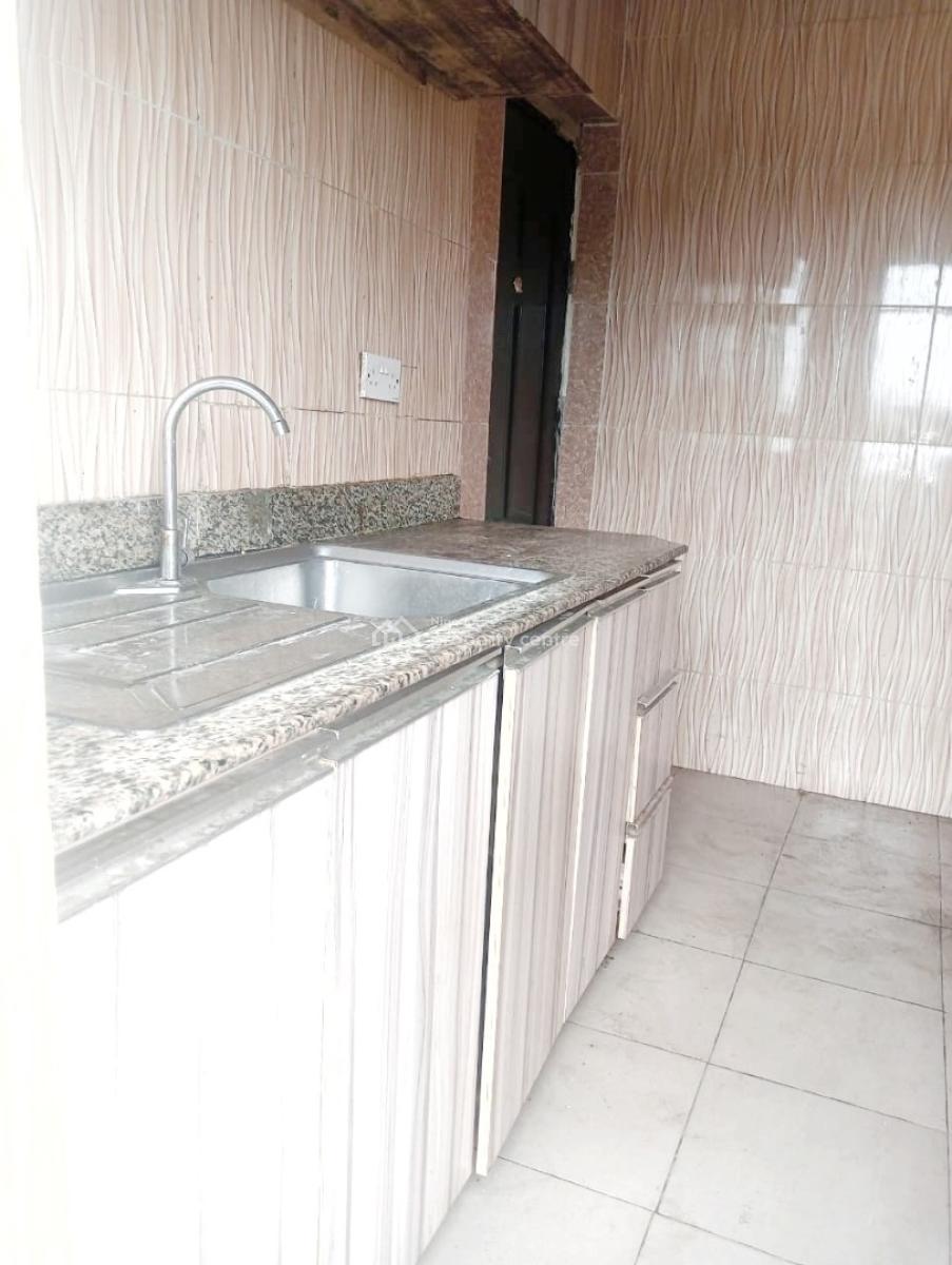 Luxury 2 Bedroom Apartment, Olowora Omole Extension, Omole Phase 2, Ikeja, Lagos, Flat / Apartment for Rent