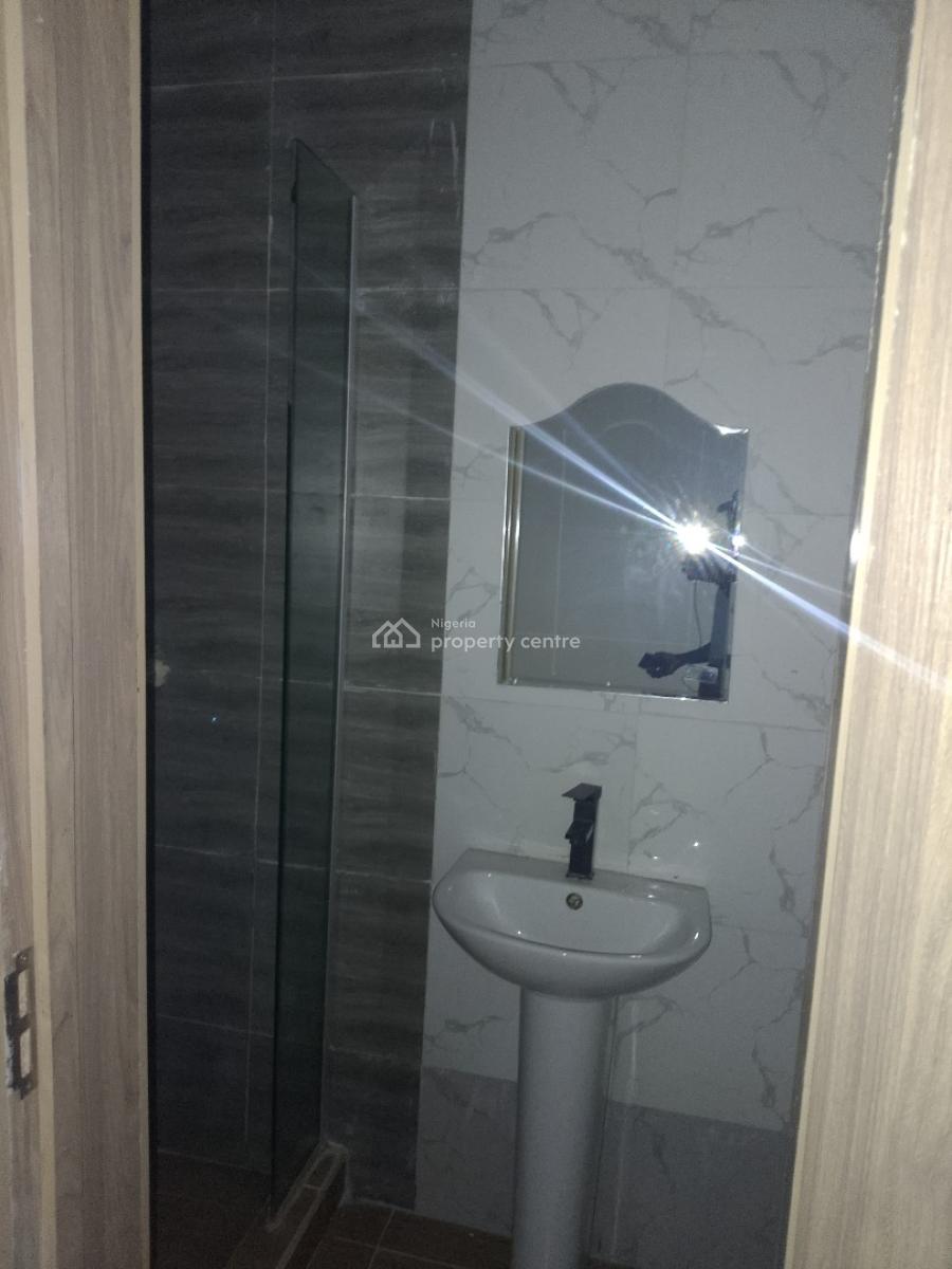 2 Bedroom Apartment, Ologolo, Lekki, Lagos, Flat / Apartment for Rent