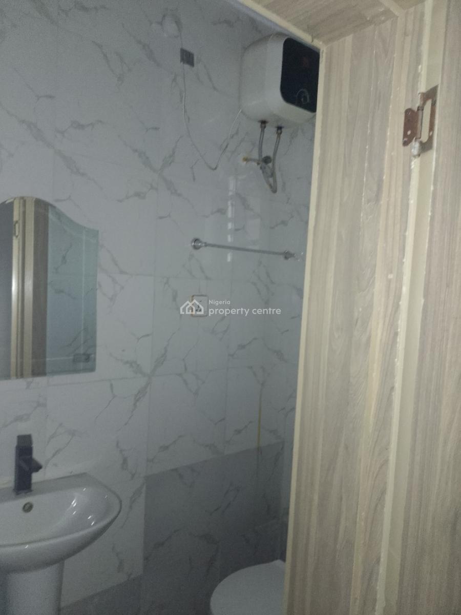 2 Bedroom Apartment, Ologolo, Lekki, Lagos, Flat / Apartment for Rent