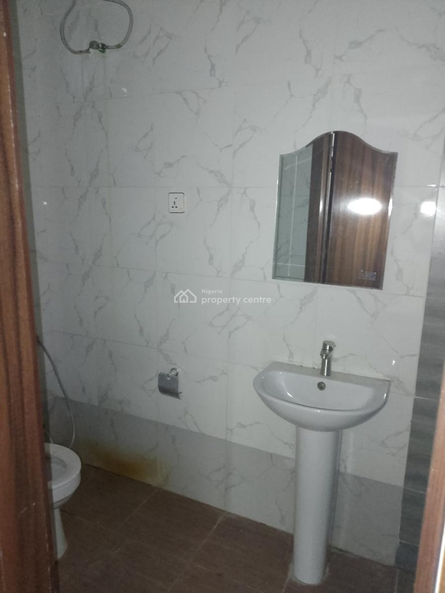 2 Bedroom Apartment, Ologolo, Lekki, Lagos, Flat / Apartment for Rent