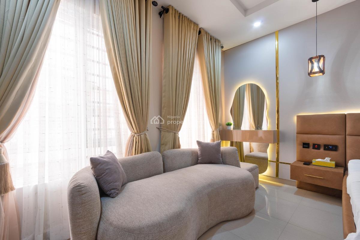 Luxury 4 Bedroom Terrace Apartment, Royal Pine Estate 3, Eleganzer, Lekki, Lagos, Flat / Apartment Short Let