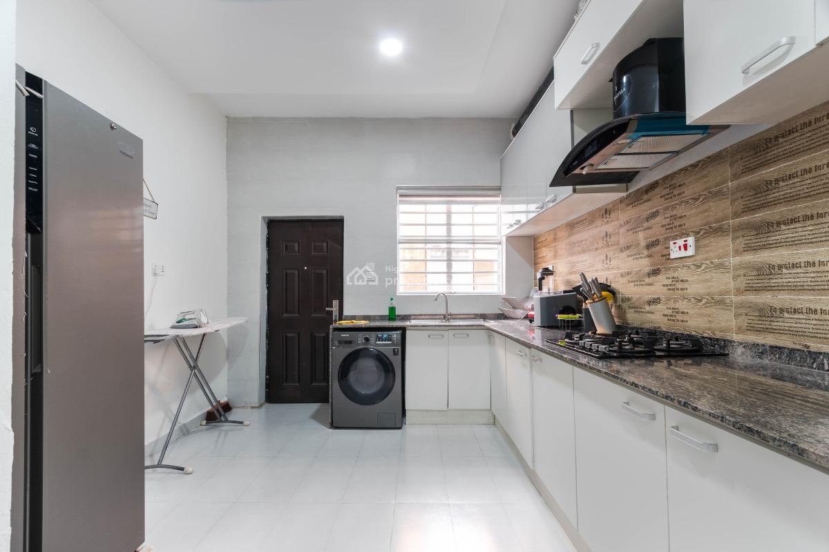 Luxury 4 Bedroom Terrace Apartment, Royal Pine Estate 3, Eleganzer, Lekki, Lagos, Flat / Apartment Short Let