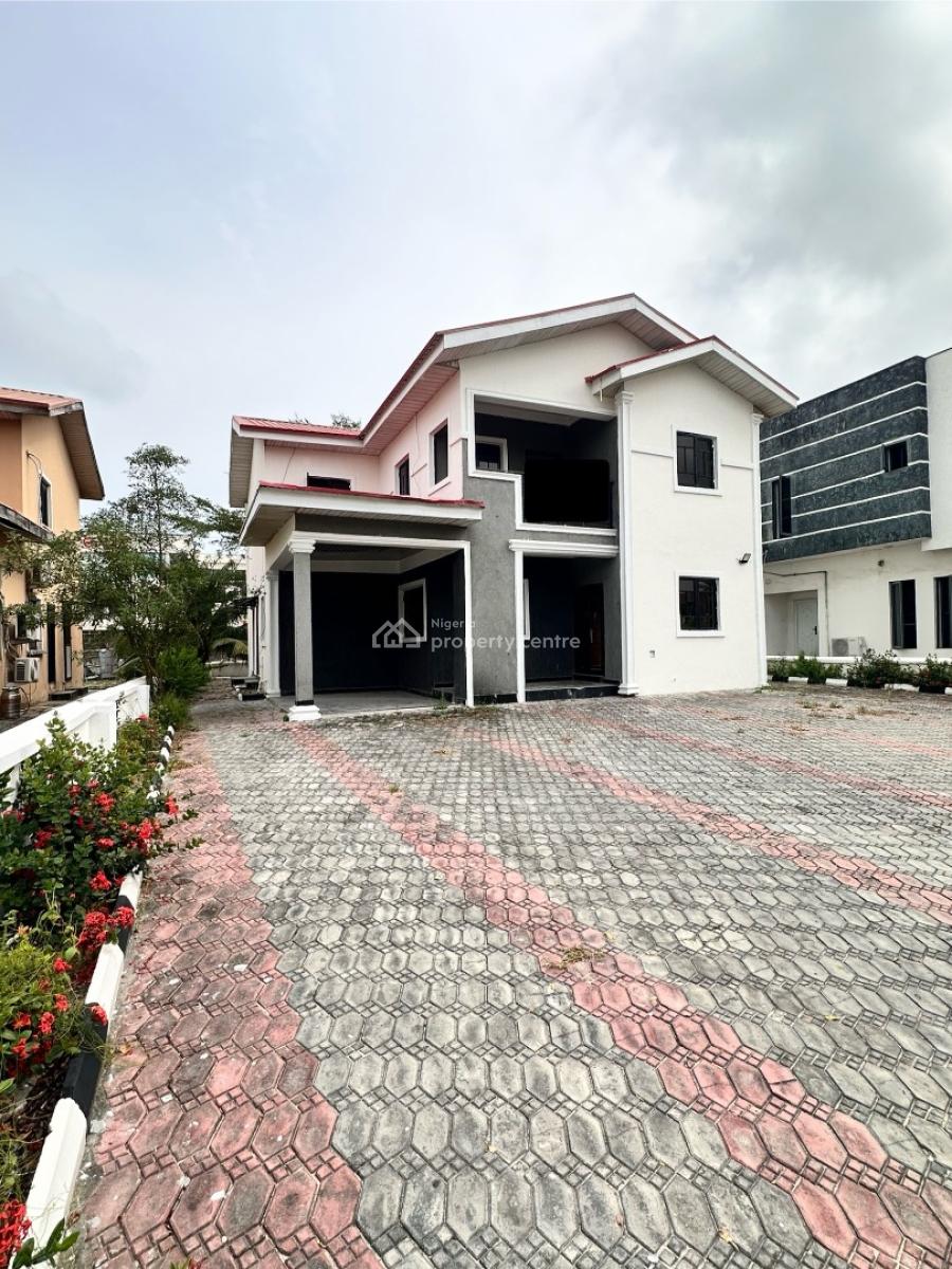 Big Compound of a 4 Bedroom Fully Detached House, Orchid Road By Chevron Toll Gate, Lekki, Lagos, Detached Duplex for Rent