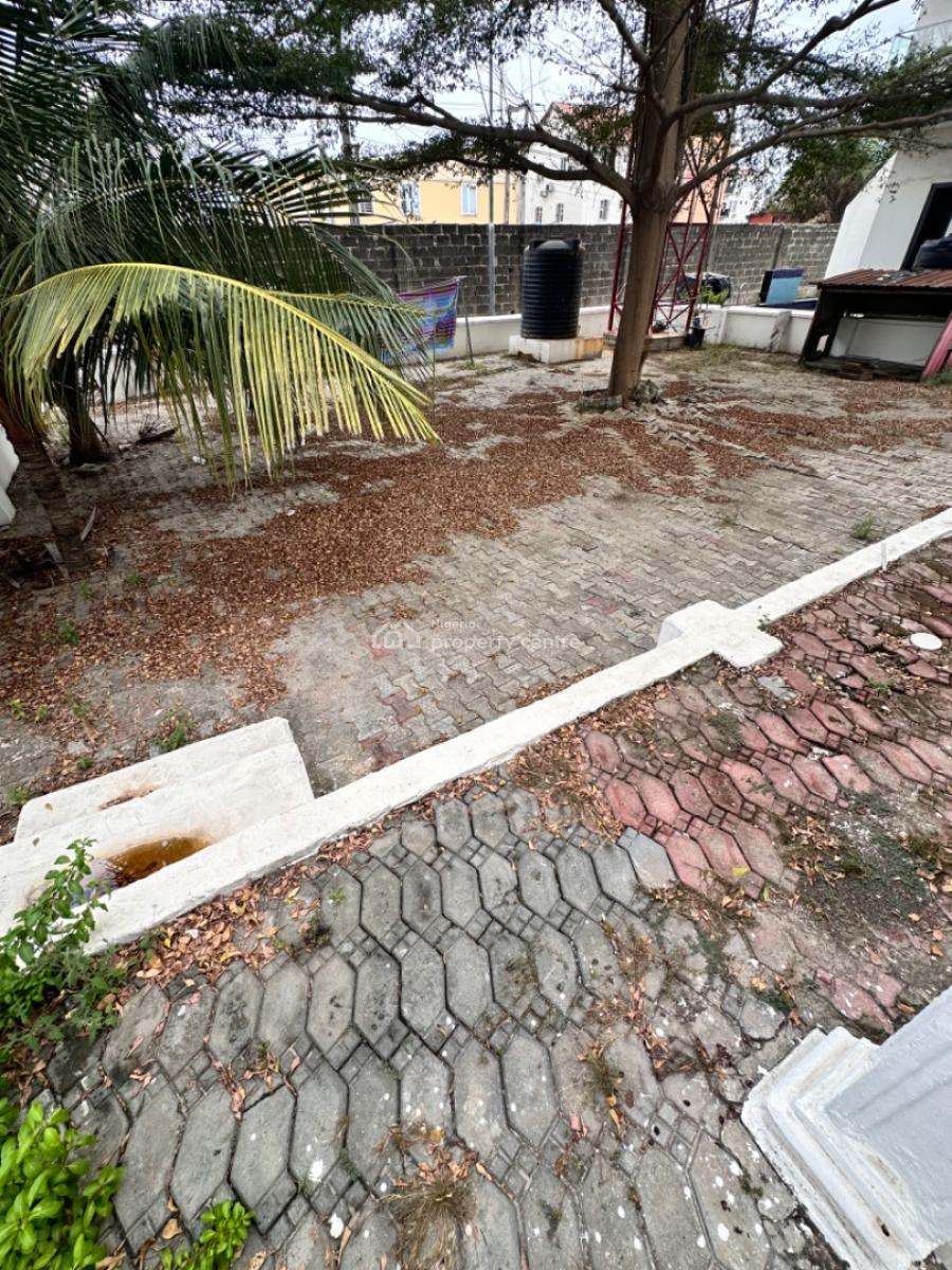 Big Compound of a 4 Bedroom Fully Detached House, Orchid Road By Chevron Toll Gate, Lekki, Lagos, Detached Duplex for Rent