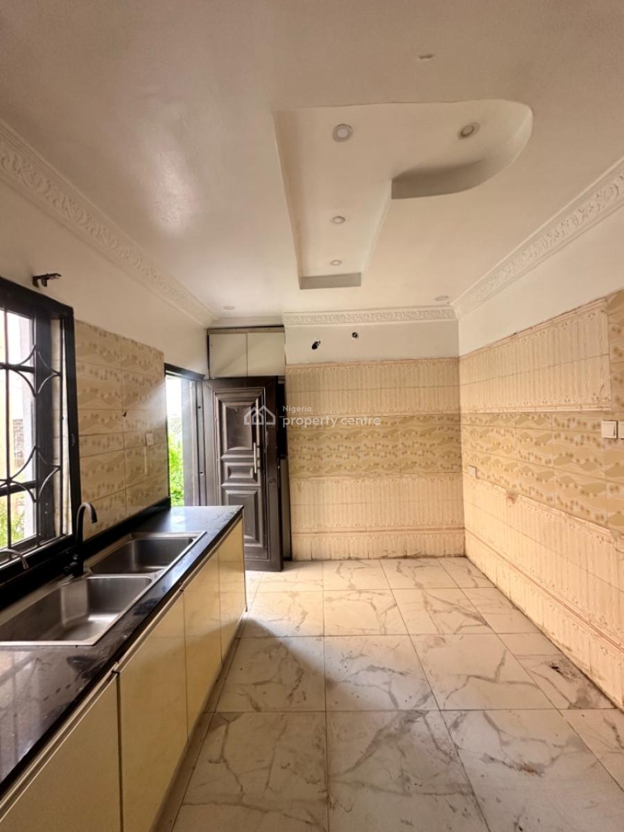 Big Compound of a 4 Bedroom Fully Detached House, Orchid Road By Chevron Toll Gate, Lekki, Lagos, Detached Duplex for Rent