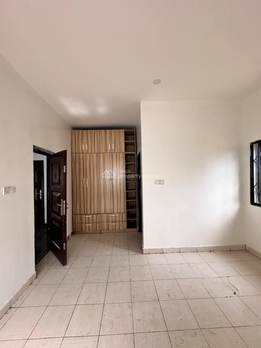 Big Compound of a 4 Bedroom Fully Detached House, Orchid Road By Chevron Toll Gate, Lekki, Lagos, Detached Duplex for Rent