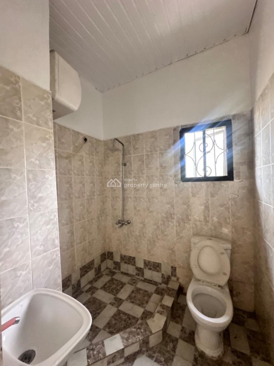 Big Compound of a 4 Bedroom Fully Detached House, Orchid Road By Chevron Toll Gate, Lekki, Lagos, Detached Duplex for Rent