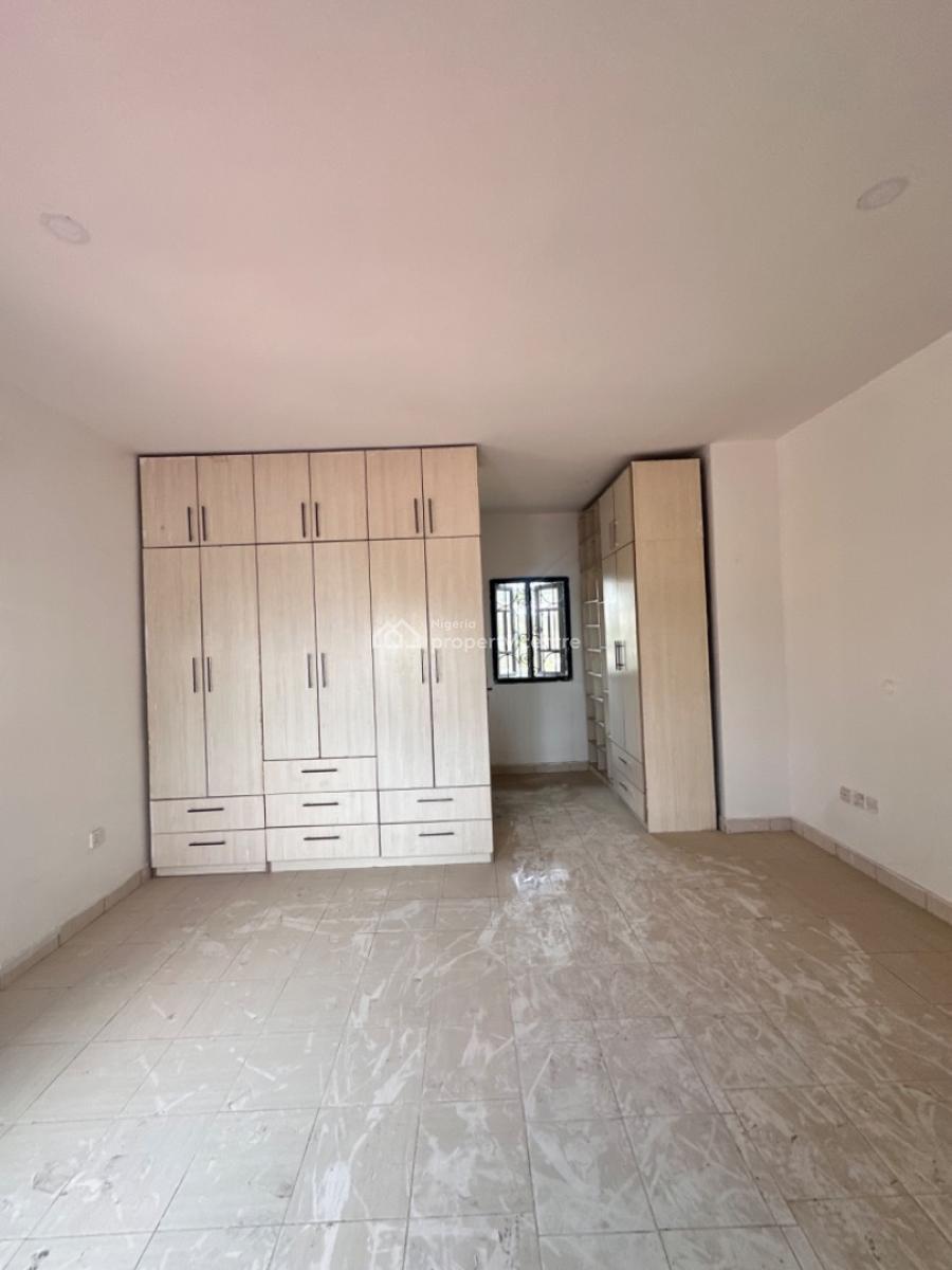 Big Compound of a 4 Bedroom Fully Detached House, Orchid Road By Chevron Toll Gate, Lekki, Lagos, Detached Duplex for Rent