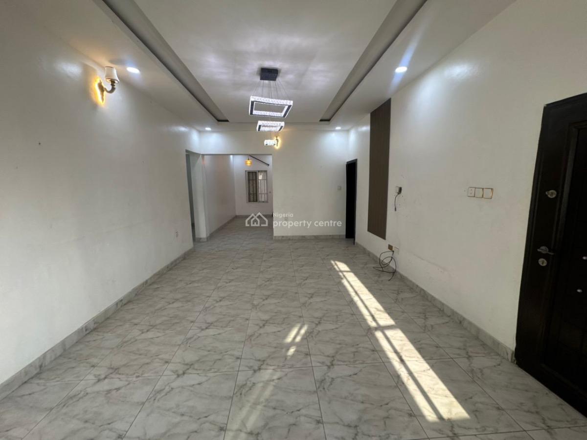 2 Units of  Well Maintained 3 Bedroom Apartments, Off Dupe Oguntade Street, Ikate Elegushi, Lekki, Lagos, Flat / Apartment for Rent