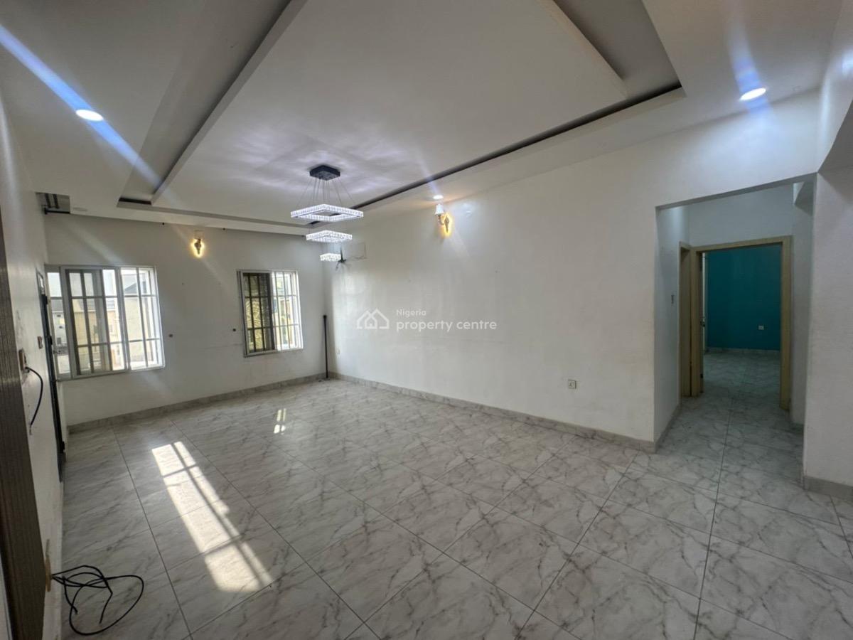 2 Units of  Well Maintained 3 Bedroom Apartments, Off Dupe Oguntade Street, Ikate Elegushi, Lekki, Lagos, Flat / Apartment for Rent