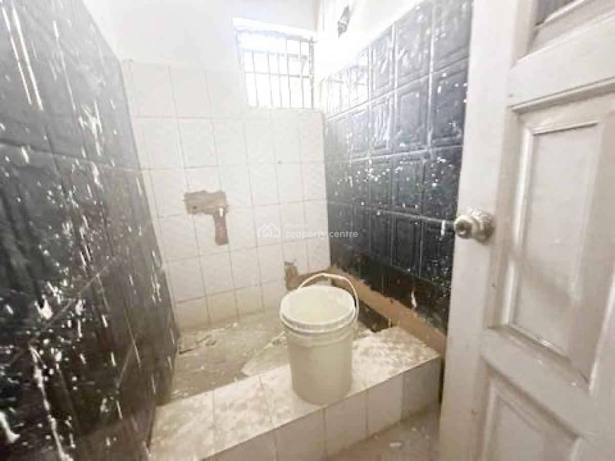 Luxury 3 Bedroom Flat, Gra Phase 1, Magodo, Lagos, Flat / Apartment for Rent