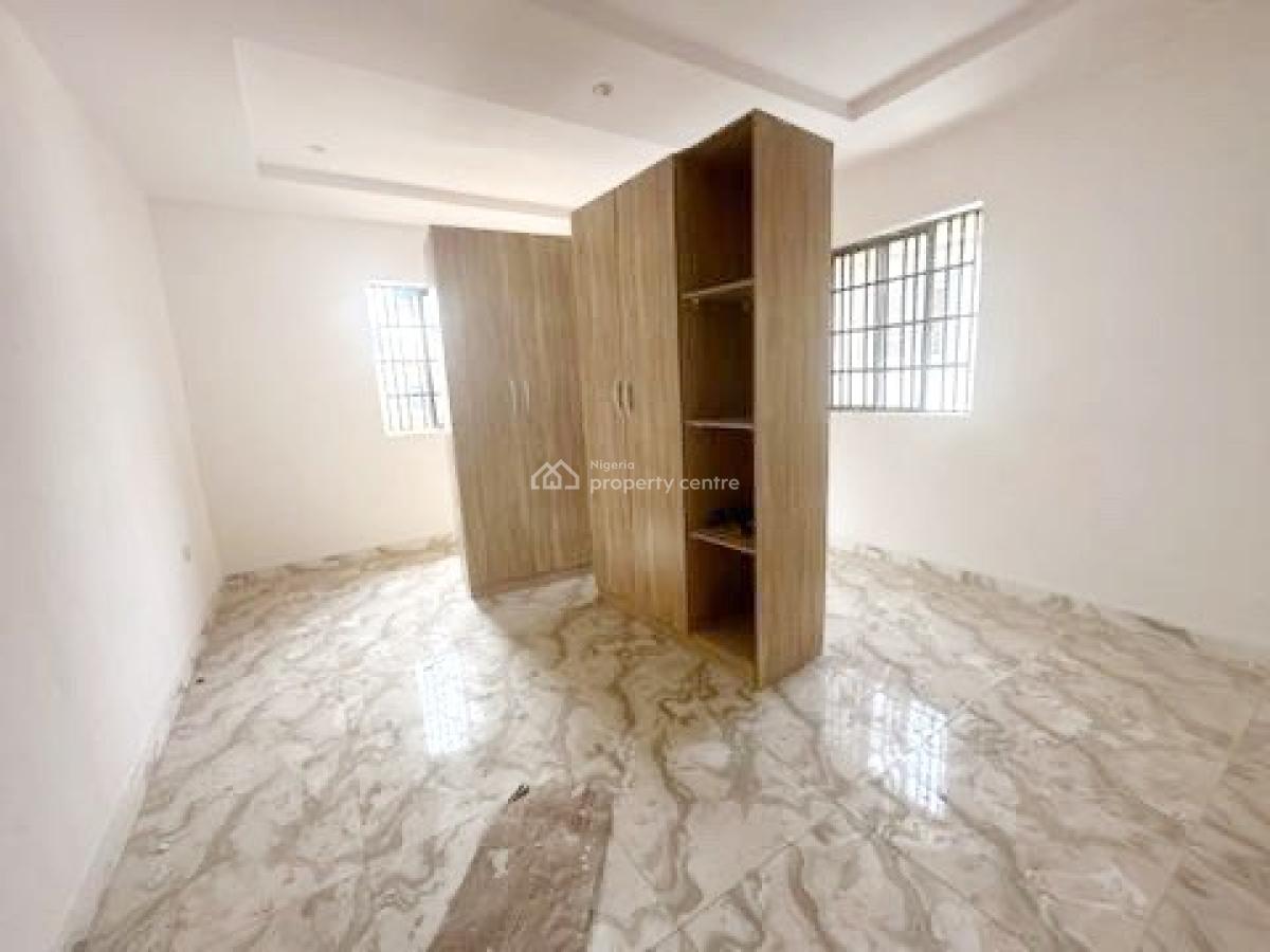 Luxury 3 Bedroom Flat, Gra Phase 1, Magodo, Lagos, Flat / Apartment for Rent