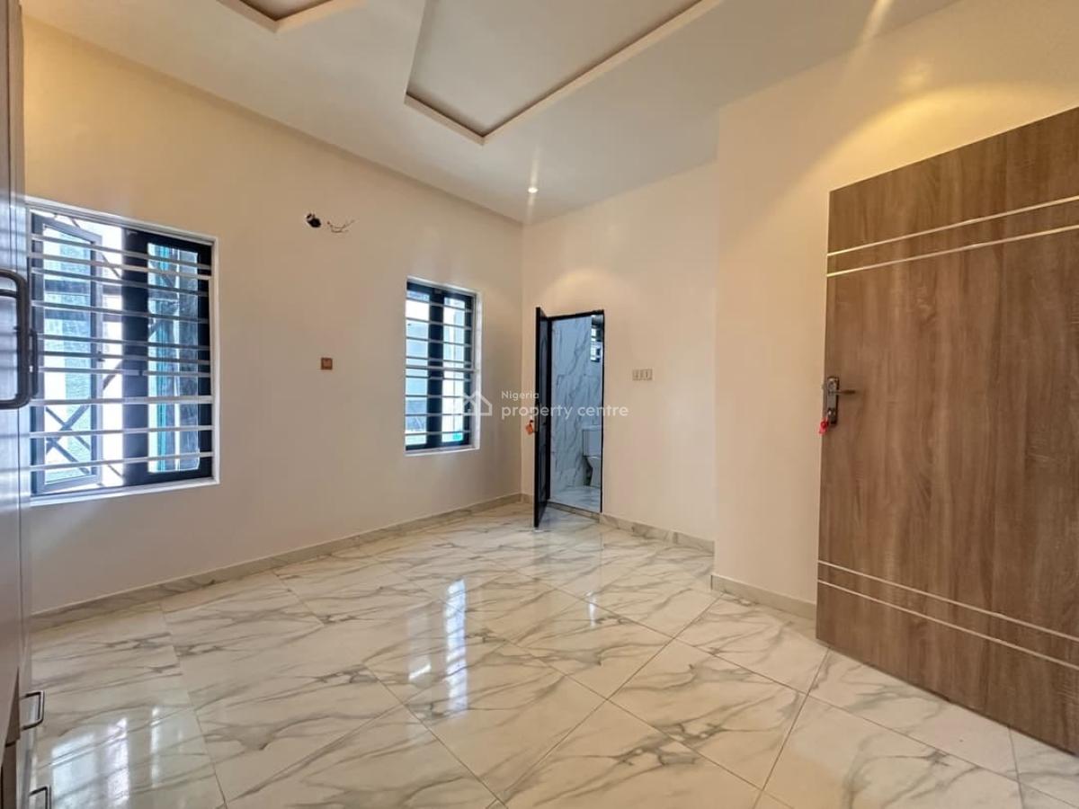 One Room Shared Apartment, Chevron, Lekki Expressway, Lekki, Lagos, Self Contain (single Rooms) for Rent