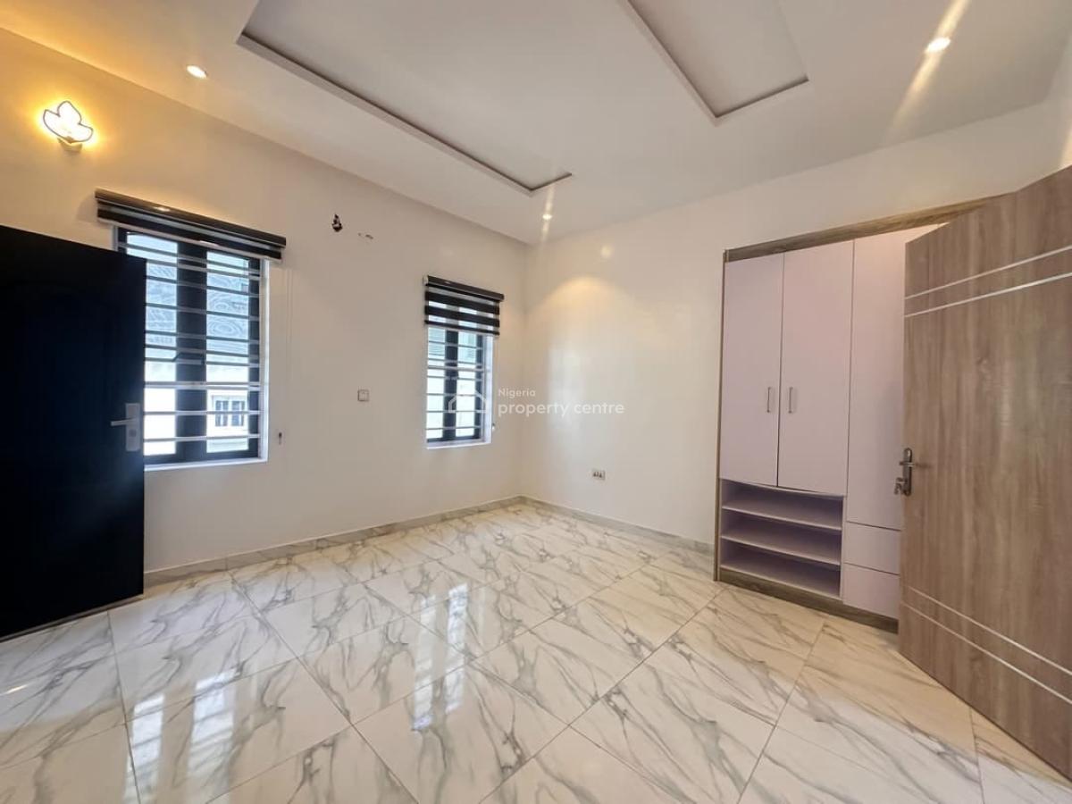 One Room Shared Apartment, Chevron, Lekki Expressway, Lekki, Lagos, Self Contain (single Rooms) for Rent