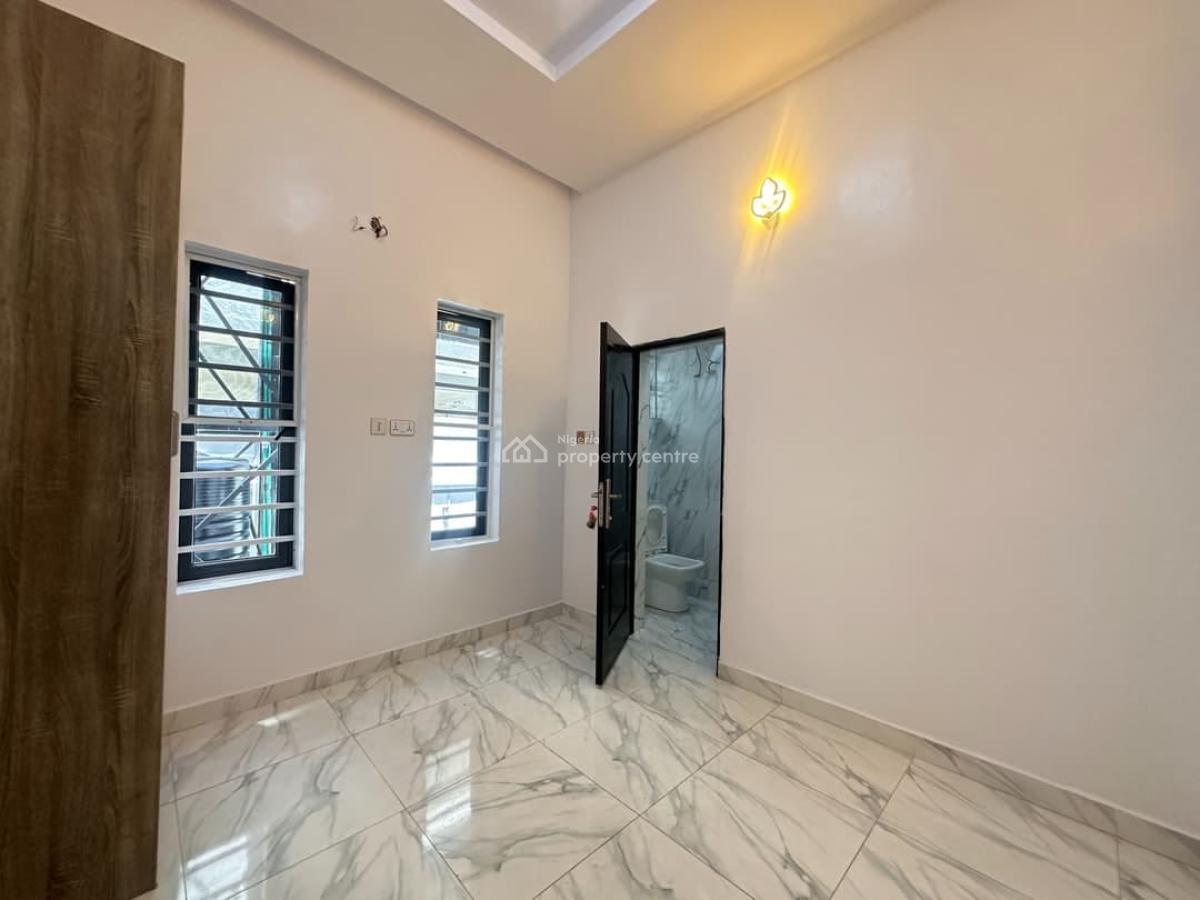 One Room Shared Apartment, Chevron, Lekki Expressway, Lekki, Lagos, Self Contain (single Rooms) for Rent