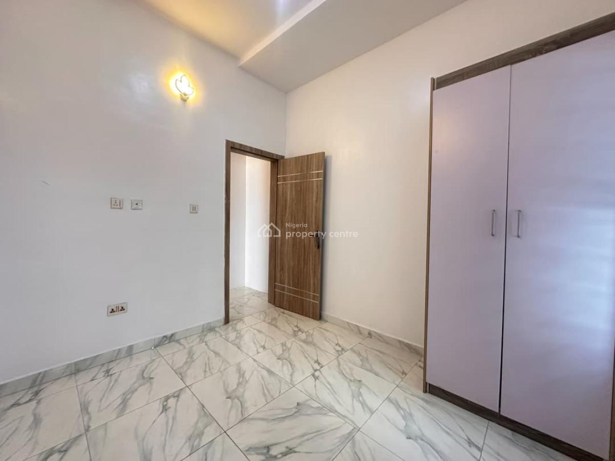 One Room Shared Apartment, Chevron, Lekki Expressway, Lekki, Lagos, Self Contain (single Rooms) for Rent