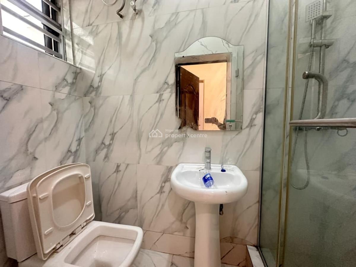 One Room Shared Apartment, Chevron, Lekki Expressway, Lekki, Lagos, Self Contain (single Rooms) for Rent