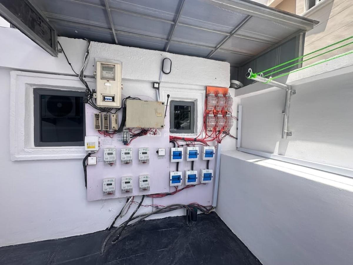 One Room Shared Apartment, Chevron, Lekki Expressway, Lekki, Lagos, Self Contain (single Rooms) for Rent