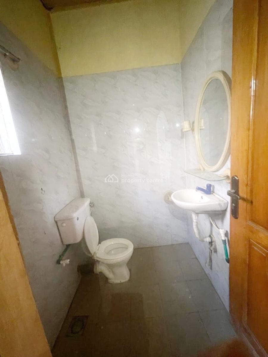 Luxury 3 Bedroom Flat, Olowora, Omole Phase 2, Ikeja, Lagos, Flat / Apartment for Rent