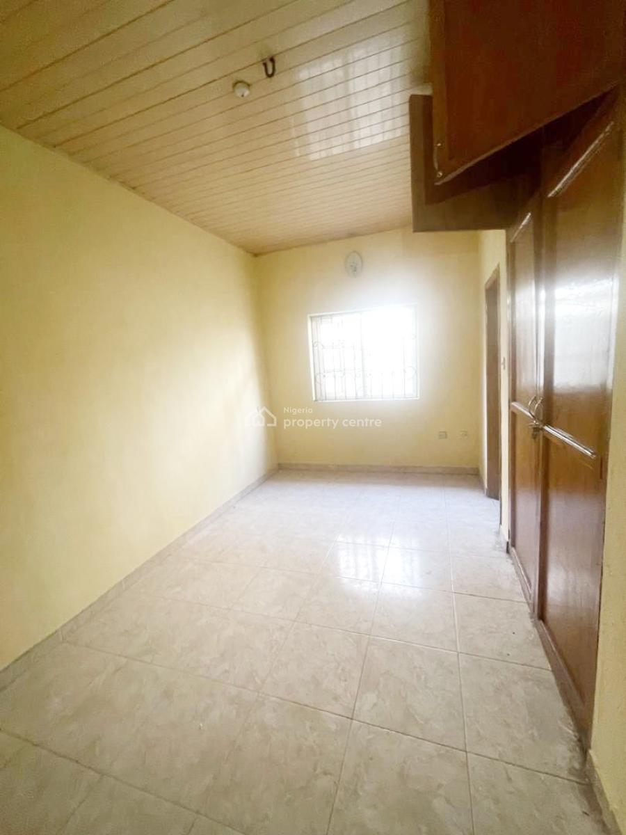 Luxury 3 Bedroom Flat, Olowora, Omole Phase 2, Ikeja, Lagos, Flat / Apartment for Rent