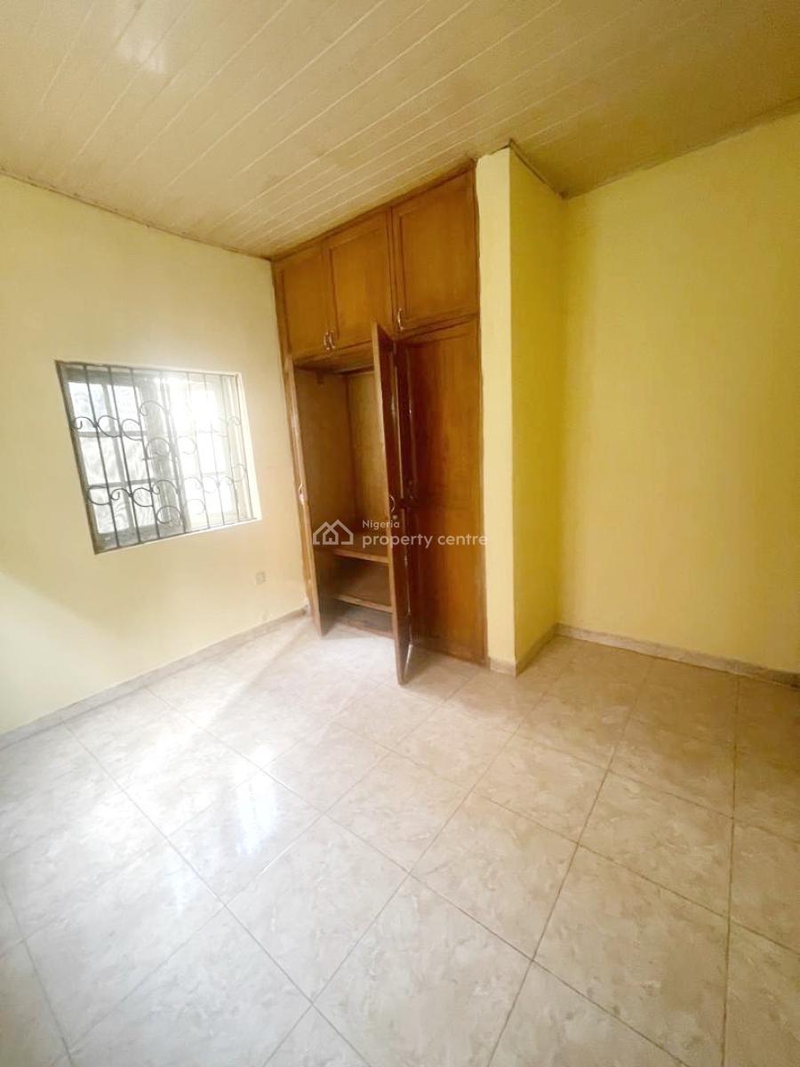 Luxury 3 Bedroom Flat, Olowora, Omole Phase 2, Ikeja, Lagos, Flat / Apartment for Rent