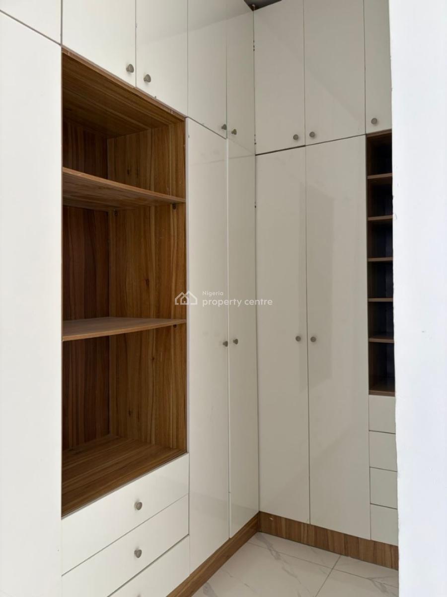 4 Bedroom House Self Compound, Ikota, Lekki, Lagos, Detached Duplex for Rent