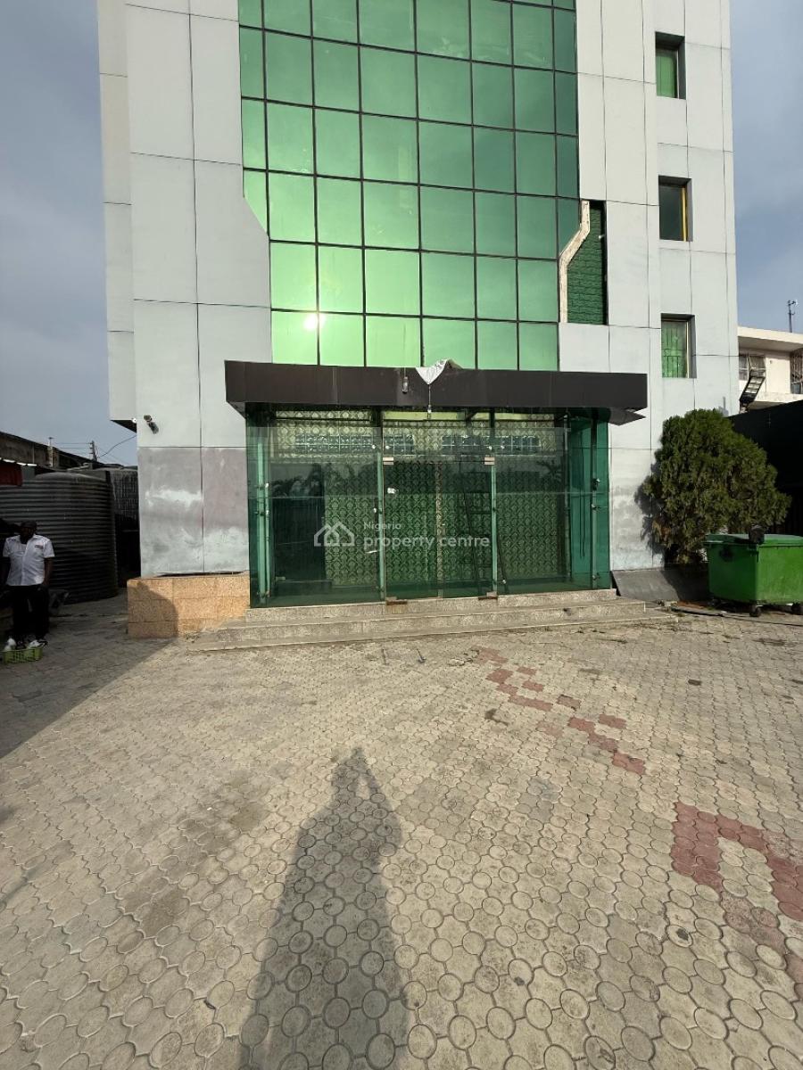 Prime Commercial Property on The Most Sought After & High Traffic Corridor, Victoria Island (vi), Lagos, Office Space for Rent