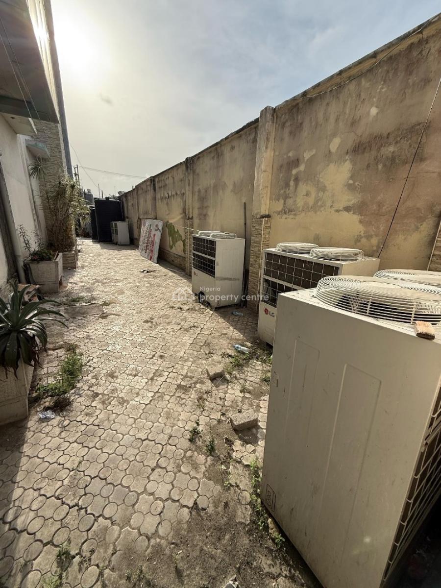 Prime Commercial Property on The Most Sought After & High Traffic Corridor, Victoria Island (vi), Lagos, Office Space for Rent