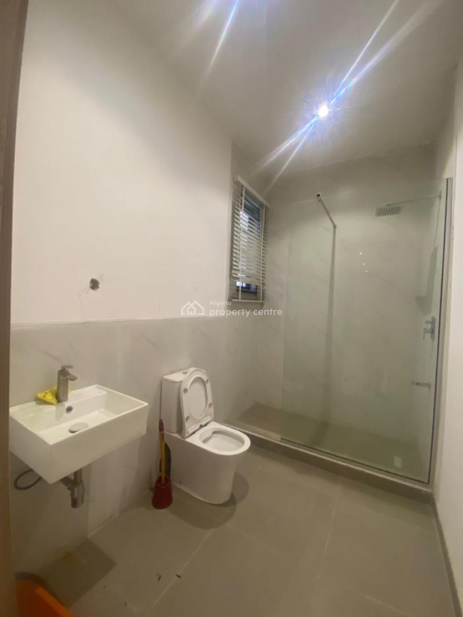 Fully Furnished and Serviced 1bedroom with Gym H and Pool, Off Admiralty Way.. Lekki Proper, Lekki Phase 1, Lekki, Lagos, Mini Flat (room and Parlour) for Rent