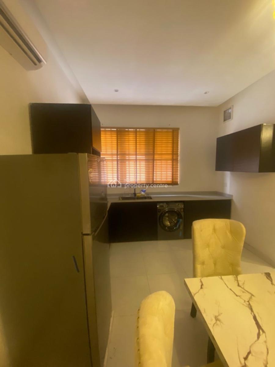 Fully Furnished and Serviced 1bedroom with Gym H and Pool, Off Admiralty Way.. Lekki Proper, Lekki Phase 1, Lekki, Lagos, Mini Flat (room and Parlour) for Rent