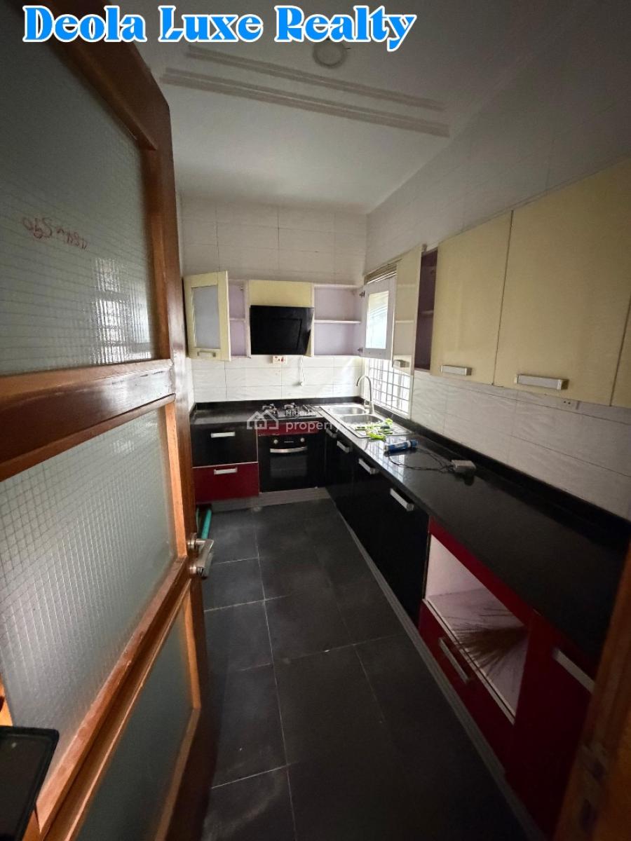 a Nice and Clean 2 Bedroom Apartment, Fully Serviced, Lekki Phase 1, Lekki, Lagos, Flat / Apartment for Rent