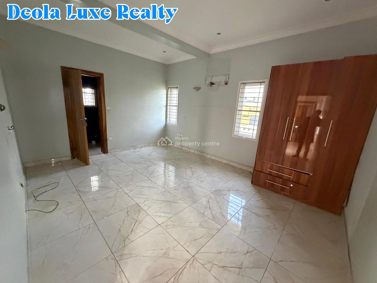 a Nice and Clean 2 Bedroom Apartment, Fully Serviced, Lekki Phase 1, Lekki, Lagos, Flat / Apartment for Rent