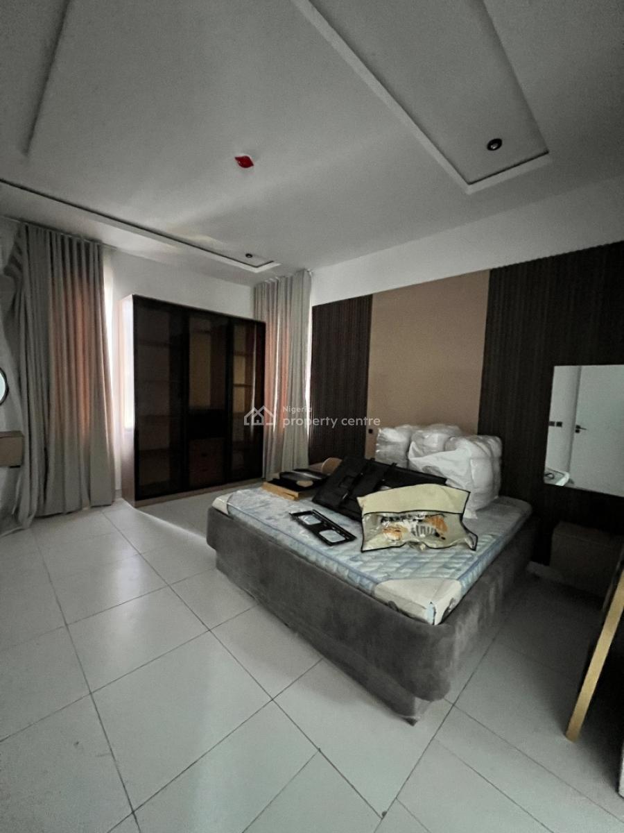 Spacious 1 Bedroom Apartment, Lekki Phase 1, Lekki, Lagos, Flat / Apartment for Rent