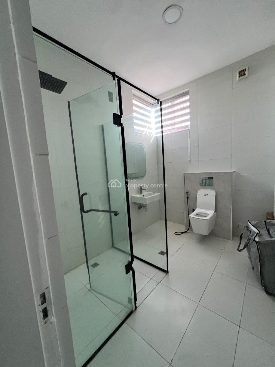 Spacious 1 Bedroom Apartment, Lekki Phase 1, Lekki, Lagos, Flat / Apartment for Rent