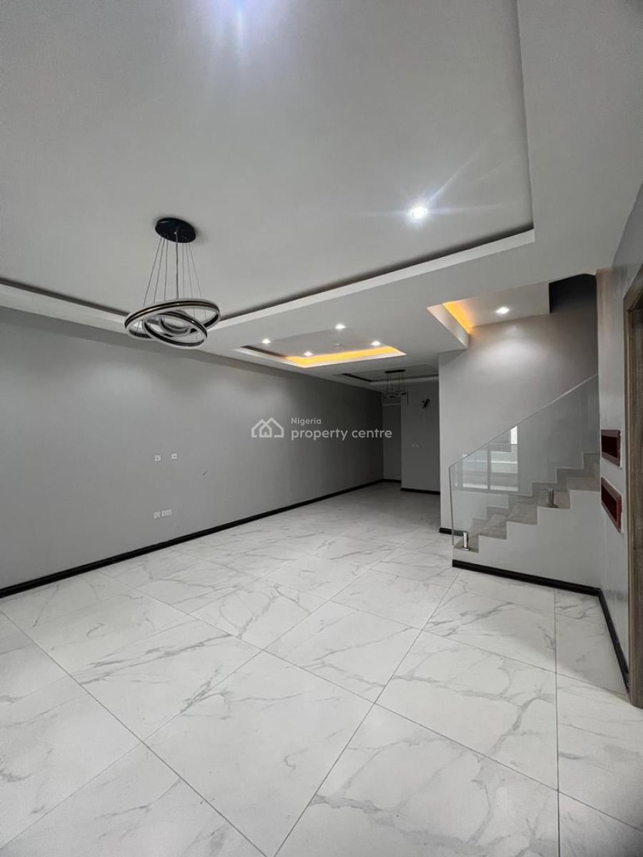 4 Bedroom Maisonnette, Lekki Phase 1, Lekki, Lagos, Terraced Duplex for Sale