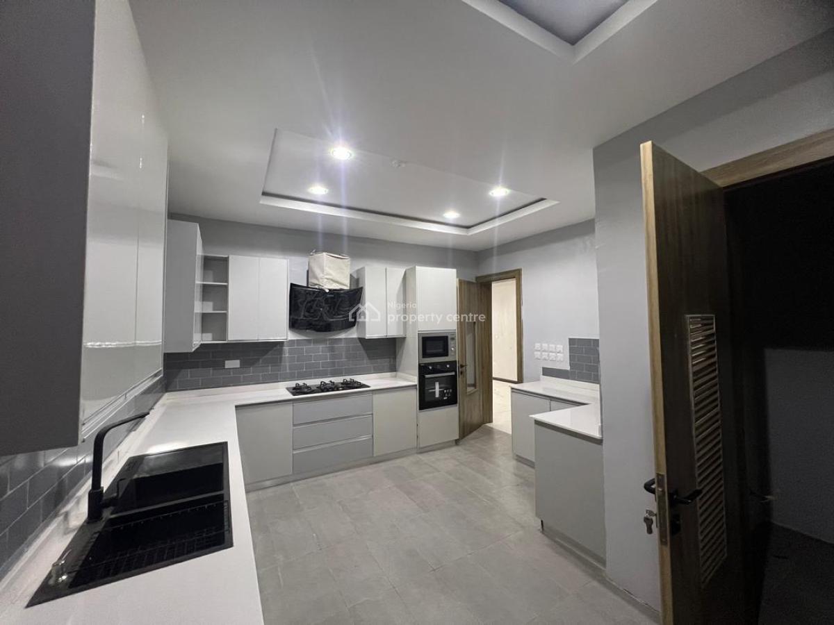 4 Bedroom Maisonnette, Lekki Phase 1, Lekki, Lagos, Terraced Duplex for Sale