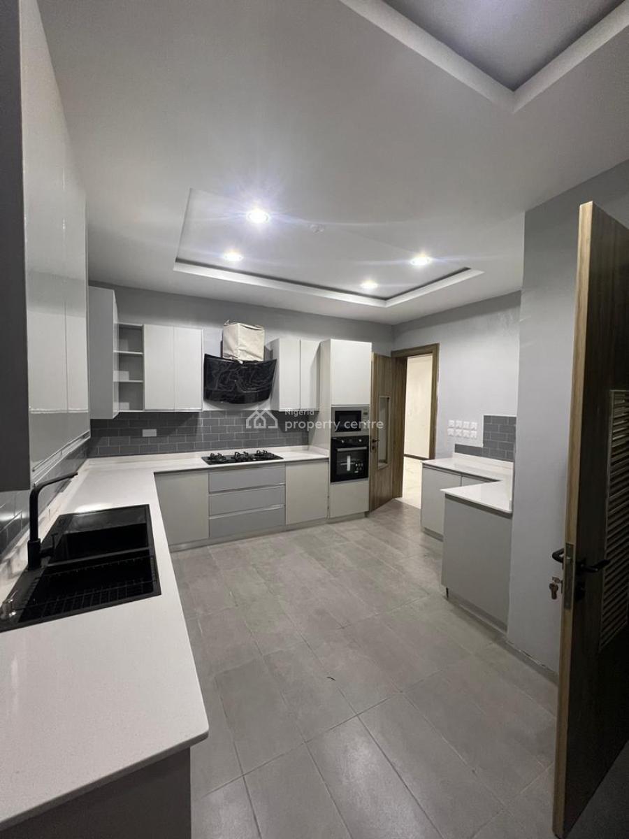 4 Bedroom Maisonnette, Lekki Phase 1, Lekki, Lagos, Terraced Duplex for Sale