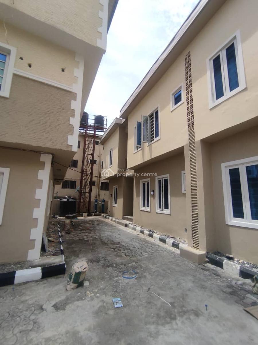 Luxury 2 Bedroom with Pop and Spacious Kitchen, Osapa, Lekki, Lagos, Flat / Apartment for Rent