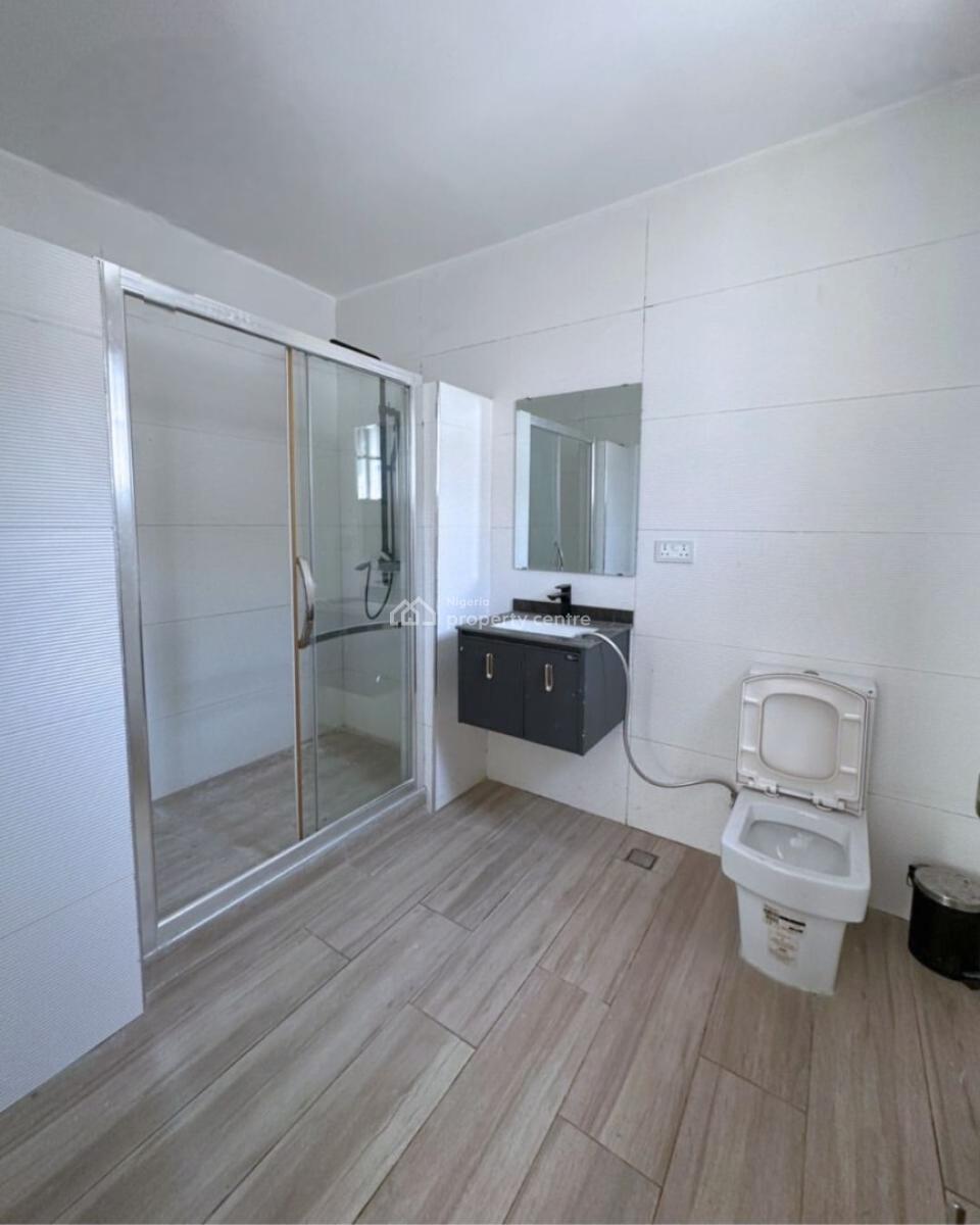 Spacious and Serviced 4 Bedroom Semi-detached Duplex with 2 Bq, Banana Island, Ikoyi, Lagos, Semi-detached Duplex for Rent