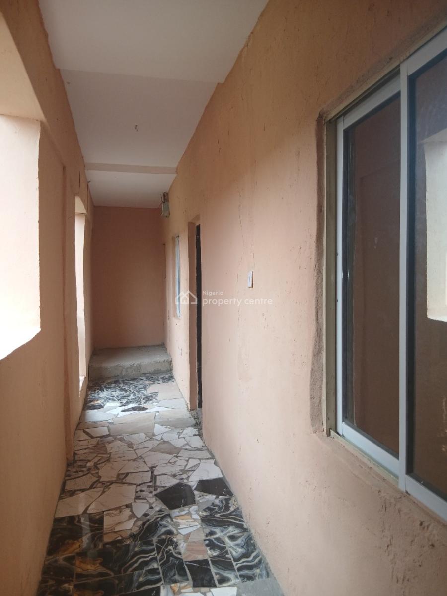 Renovated (new) 2-bedroom, Surulere, Lagos, Flat / Apartment for Rent