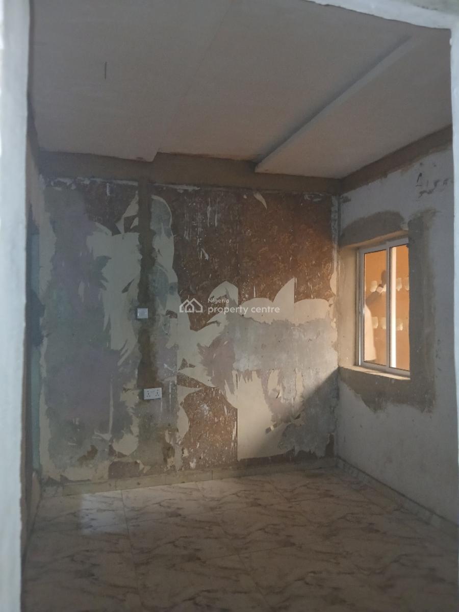 Renovated (new) 2-bedroom, Surulere, Lagos, Flat / Apartment for Rent