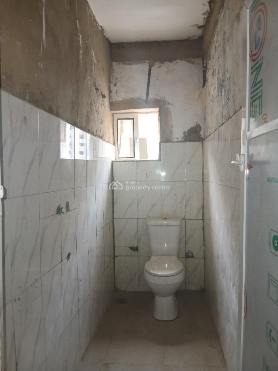 Renovated (new) 2-bedroom, Surulere, Lagos, Flat / Apartment for Rent