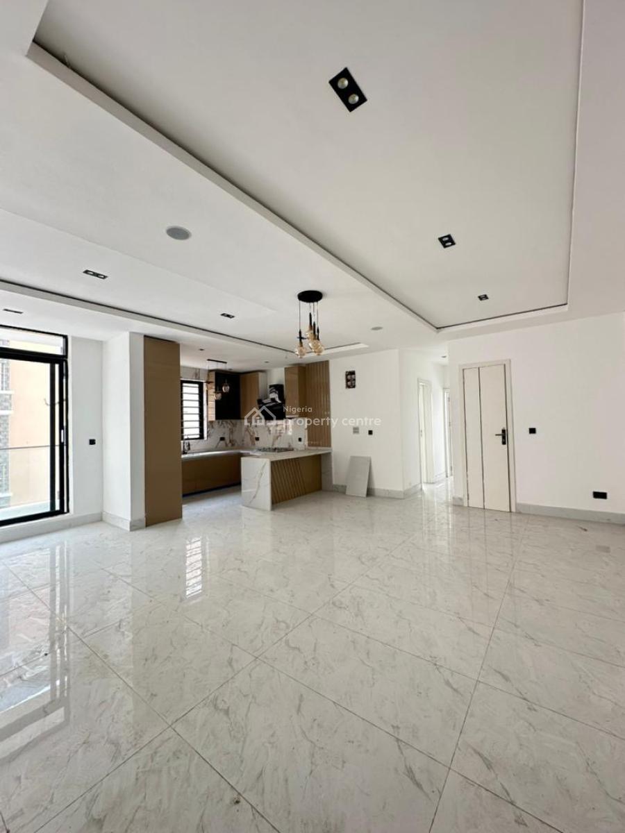 Luxury 2 Bedroom Apartment with Gym and Elevator in a Secure Environme, Lekki Phase 1, Lekki, Lagos, Flat / Apartment for Sale