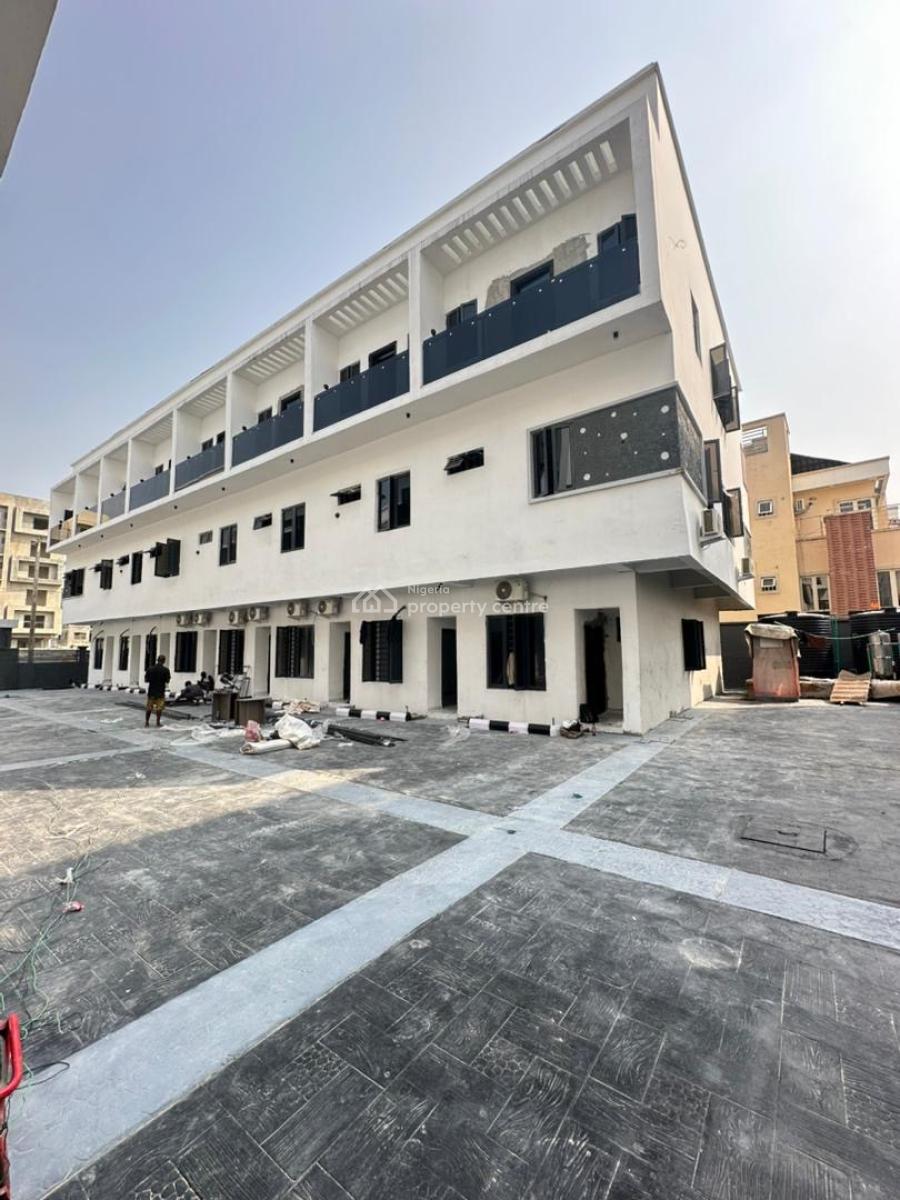 Affordable 2 Bedroom Maissonette in a Good Environment., Lekki Phase 1, Lekki, Lagos, House for Sale