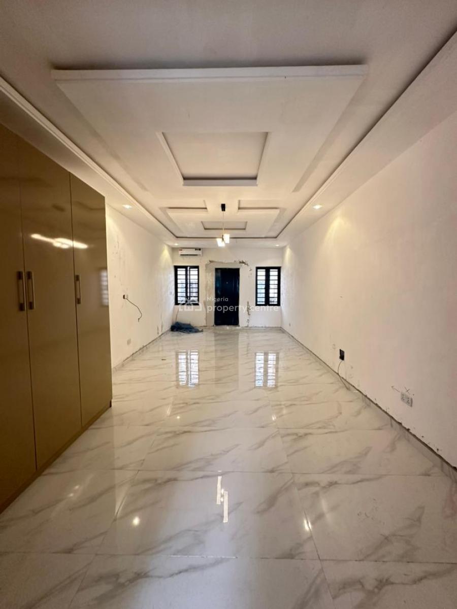 Affordable 2 Bedroom Maissonette in a Good Environment., Lekki Phase 1, Lekki, Lagos, House for Sale