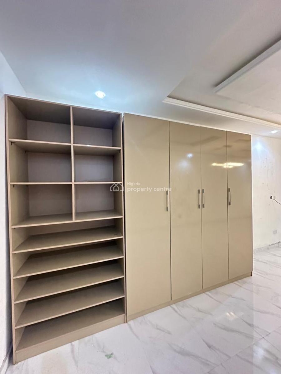 Affordable 2 Bedroom Maissonette in a Good Environment., Lekki Phase 1, Lekki, Lagos, House for Sale